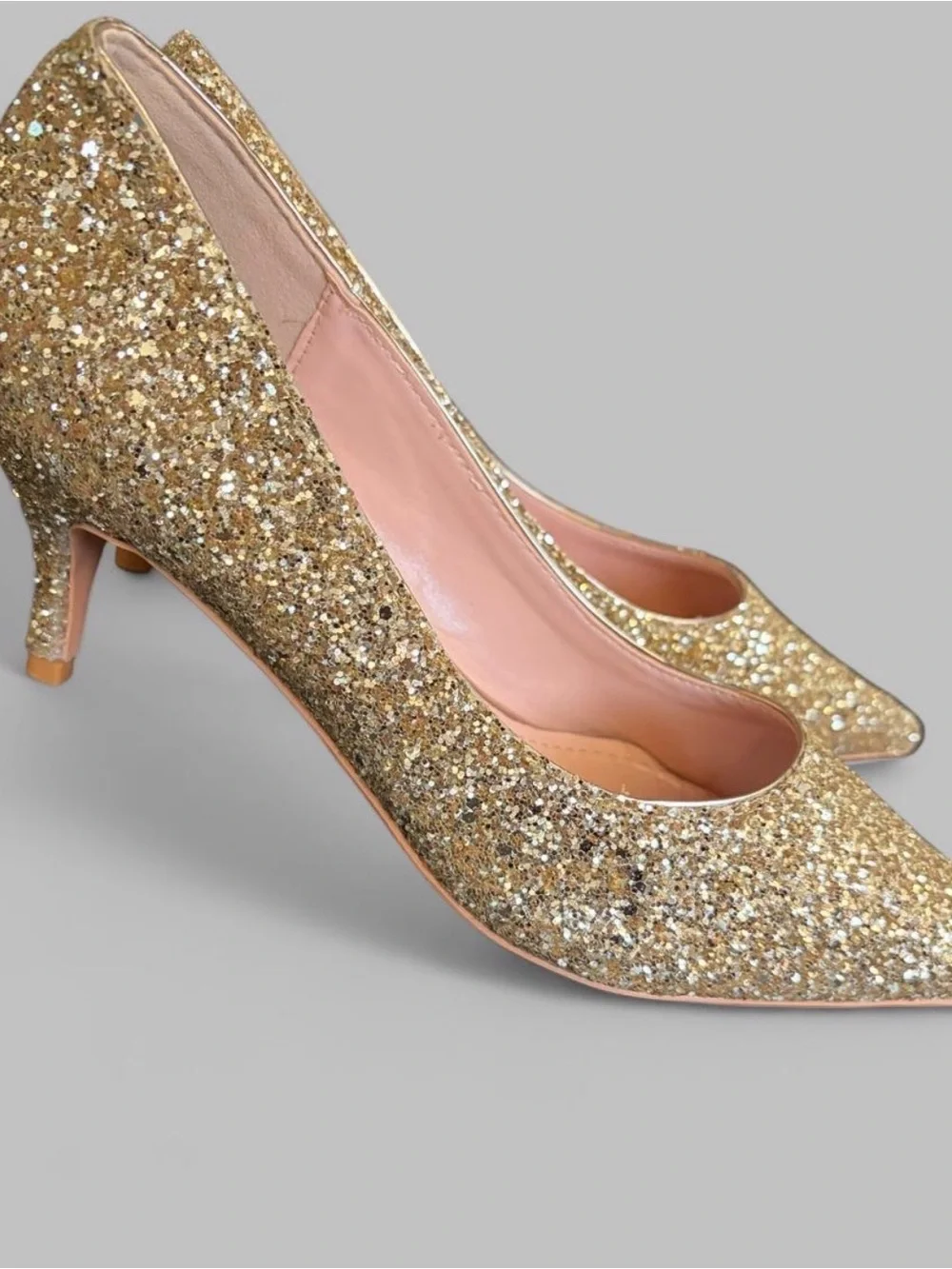 SOLD Women's Gold Glitter Pointed Toe Heels
